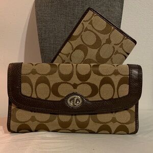 Coach Tan and Brown Patterned Clutch